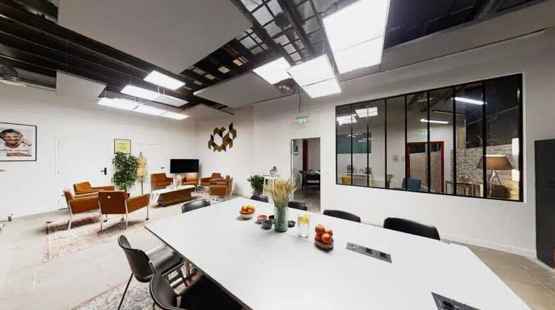 Coworking Space in Paris for lease - Interior Photo - Image 2 of 8