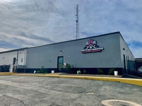 344-346 344-346 W Cotton st, Longview, TX for lease Interior Photo- Image 2 of 13