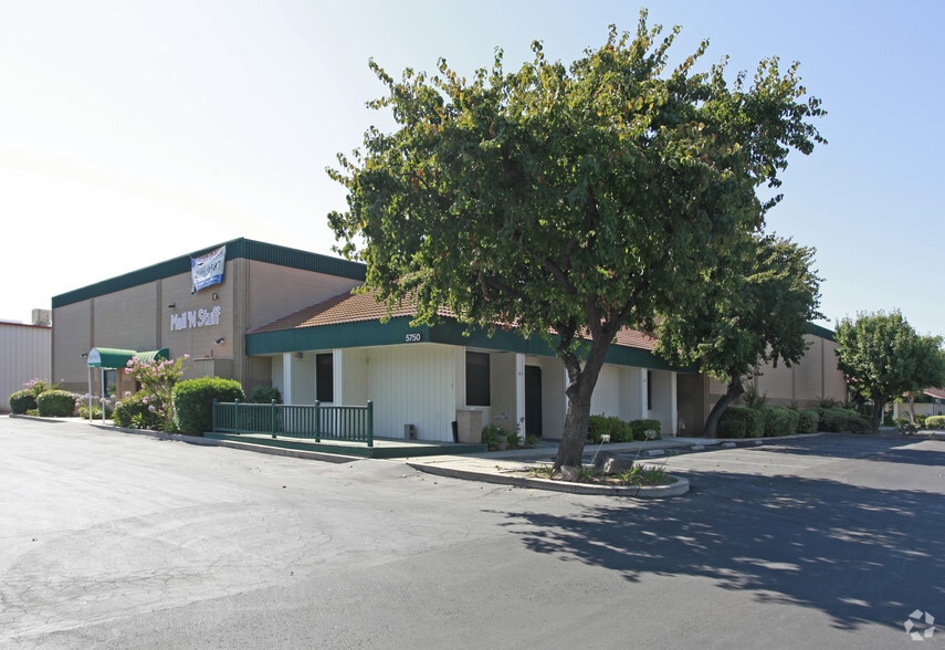5750 E Shields Ave, Fresno, CA 93727