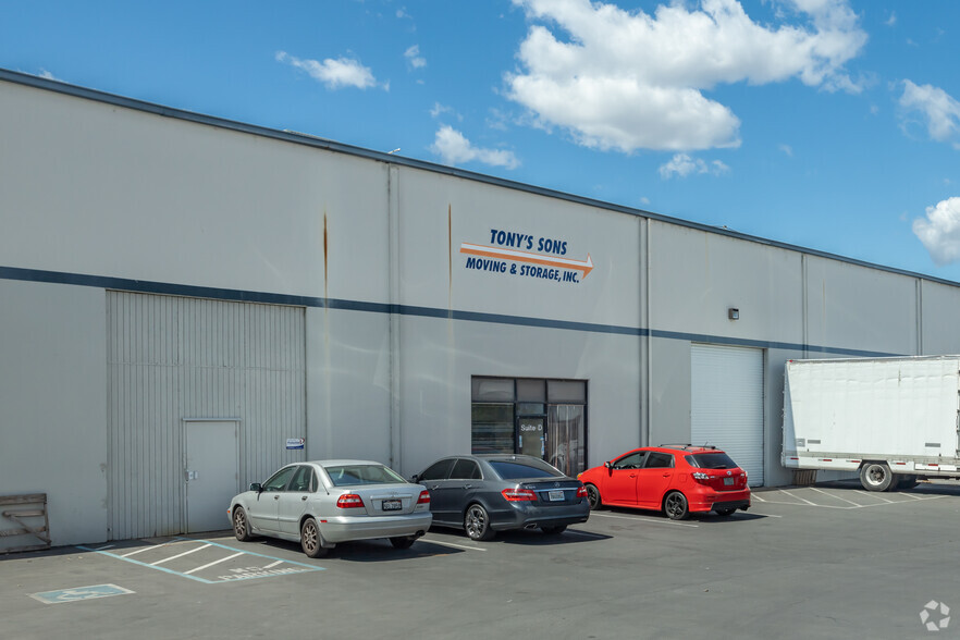 2419 Mercantile Dr, Rancho Cordova, CA for lease - Building Photo - Image 3 of 13