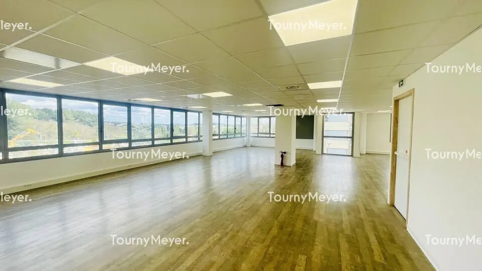Office in Montpellier for lease - Building Photo - Image 2 of 8