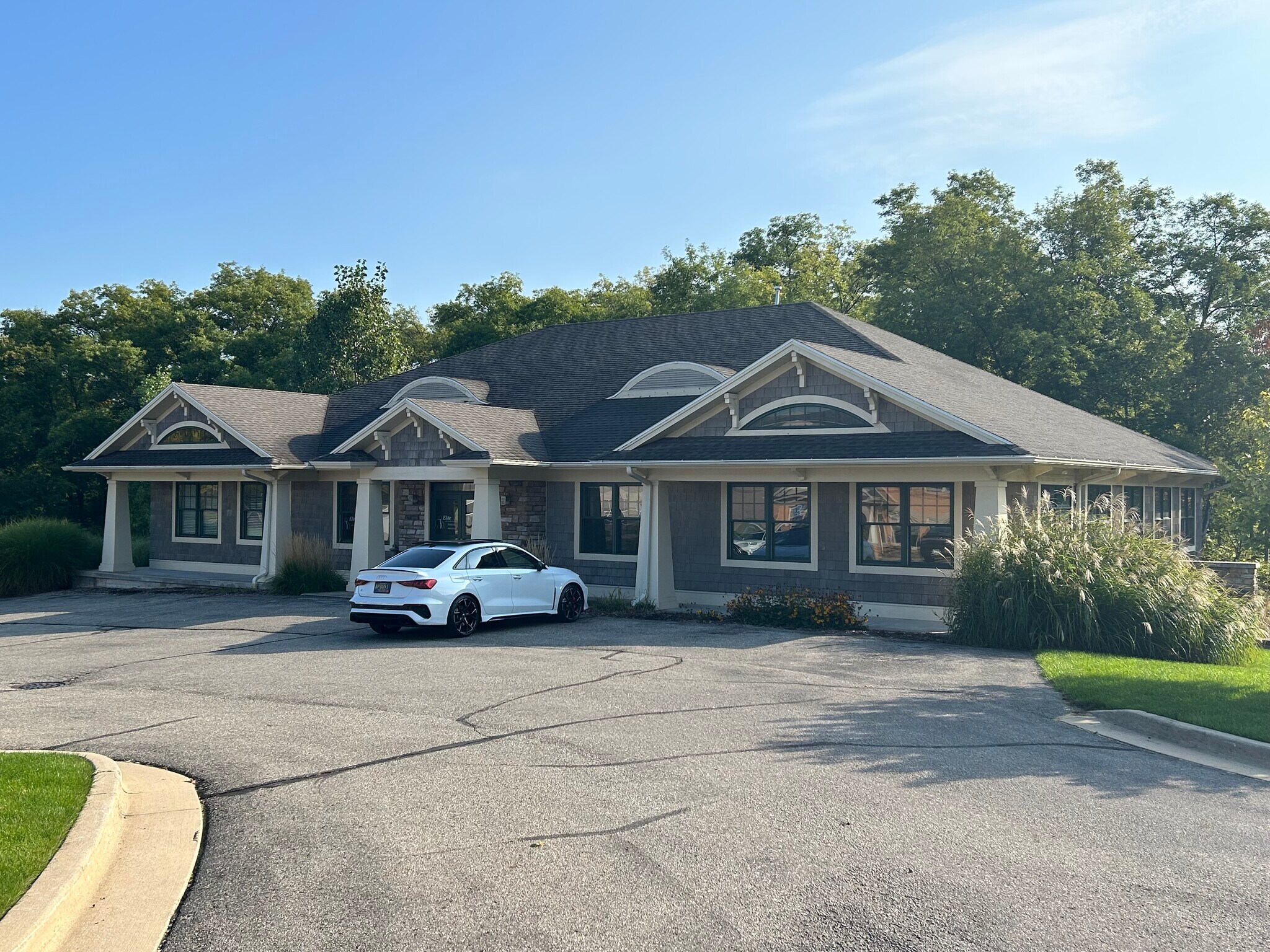 3351 Eagle Run Dr NE, Grand Rapids, MI for sale Building Photo- Image 1 of 1