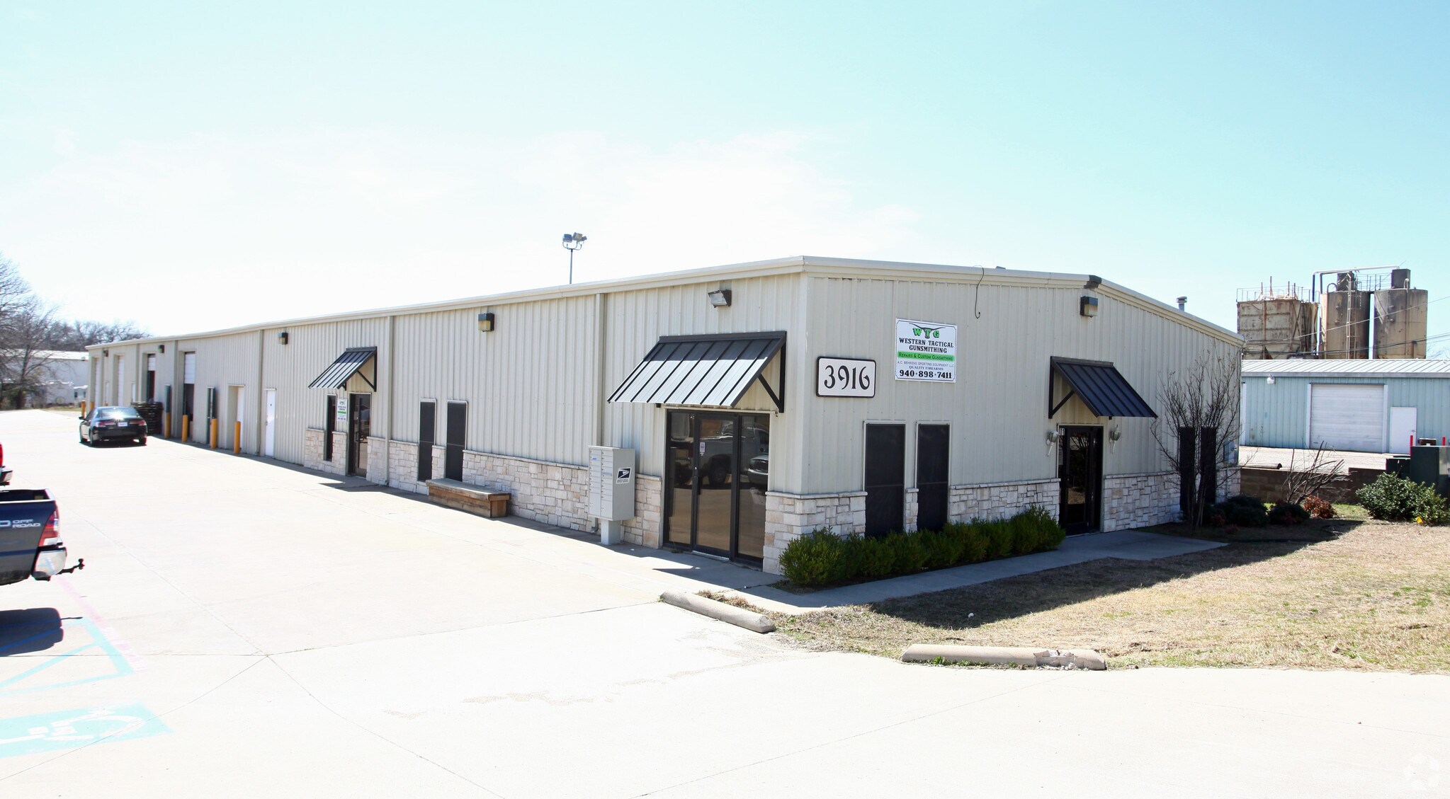 3916 E McKinney St, Denton, TX for lease Primary Photo- Image 1 of 11