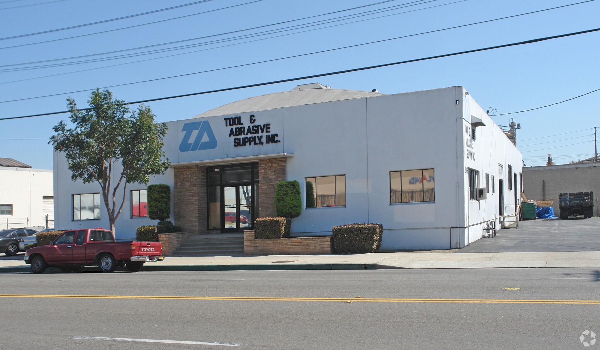 2906 Leonis Blvd, Los Angeles, CA for lease Primary Photo- Image 1 of 4
