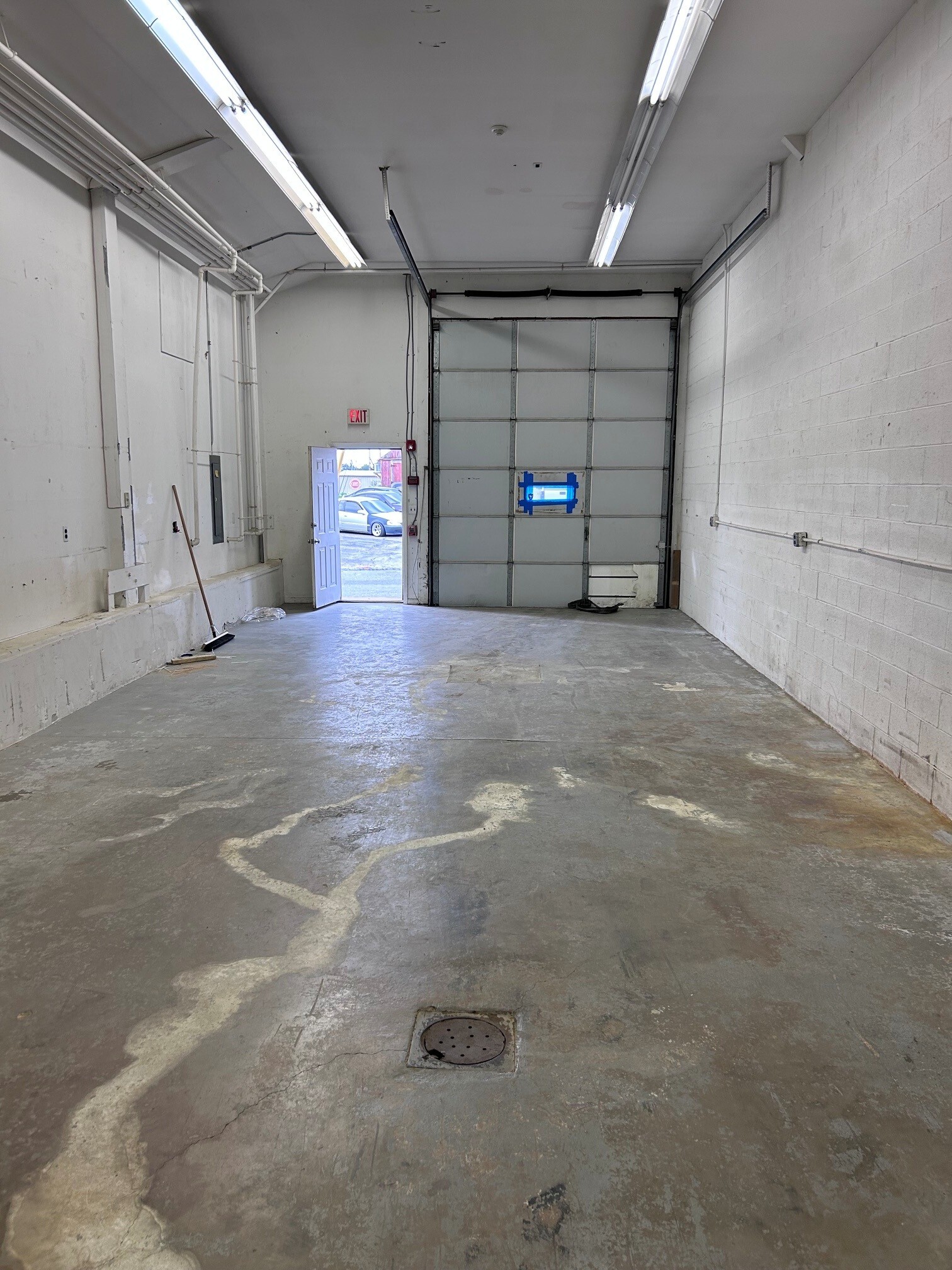 12 Ormond St, Marcus Hook, PA for lease Interior Photo- Image 1 of 2