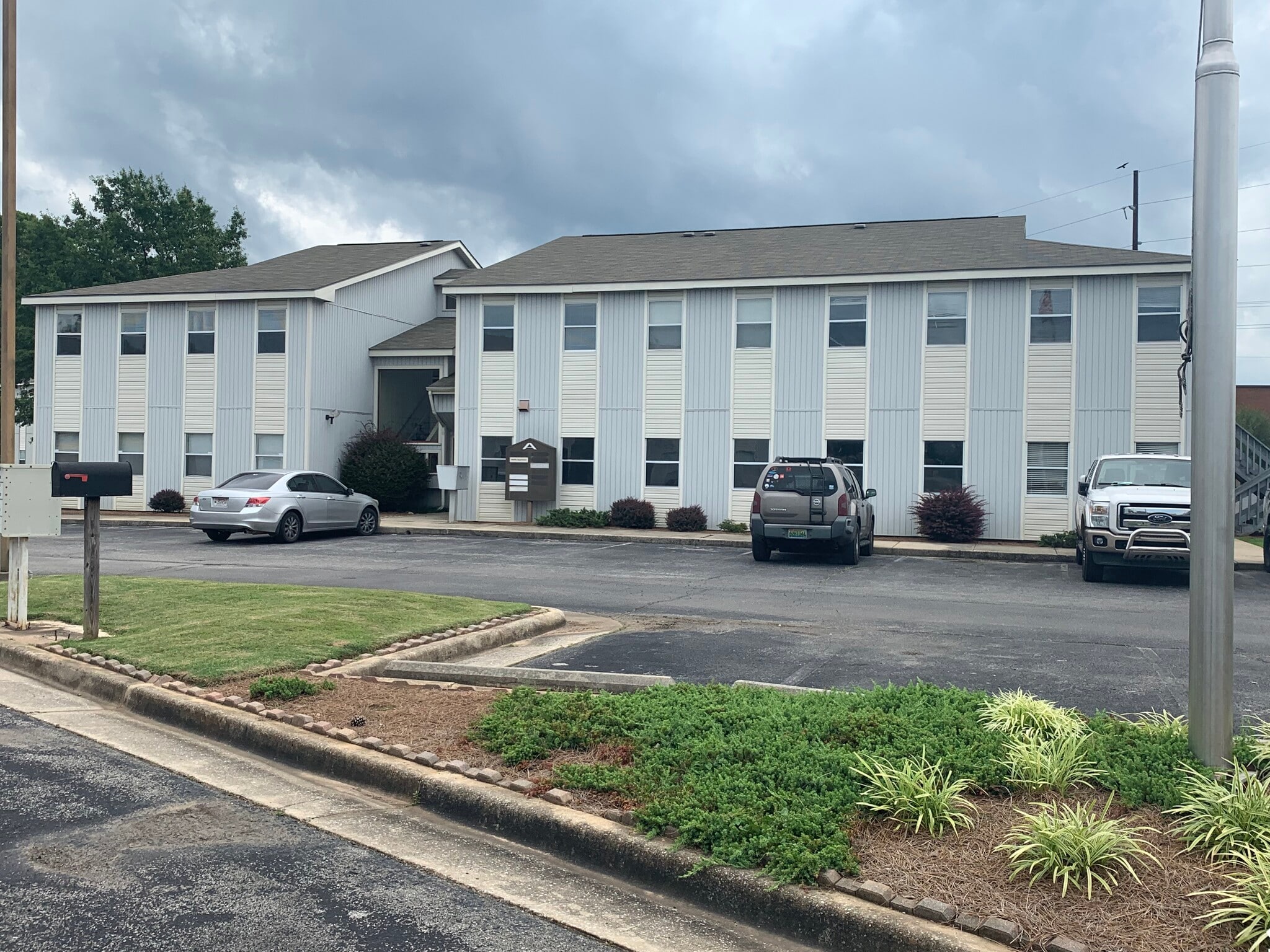 2042 Beltline Rd SW, Decatur, AL 35601 Beltline South Office Complex