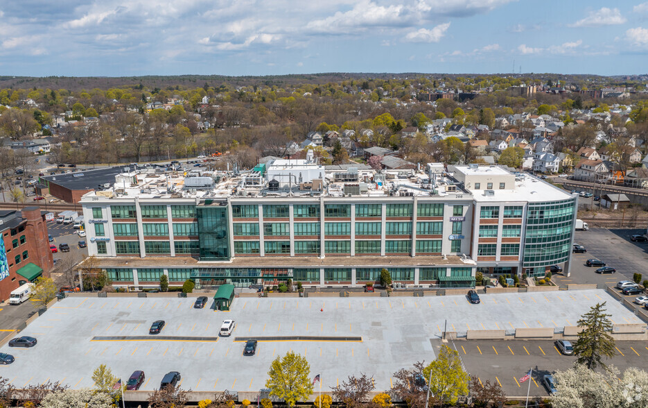 200 Boston Ave, Medford, MA for lease - Building Photo - Image 3 of 12