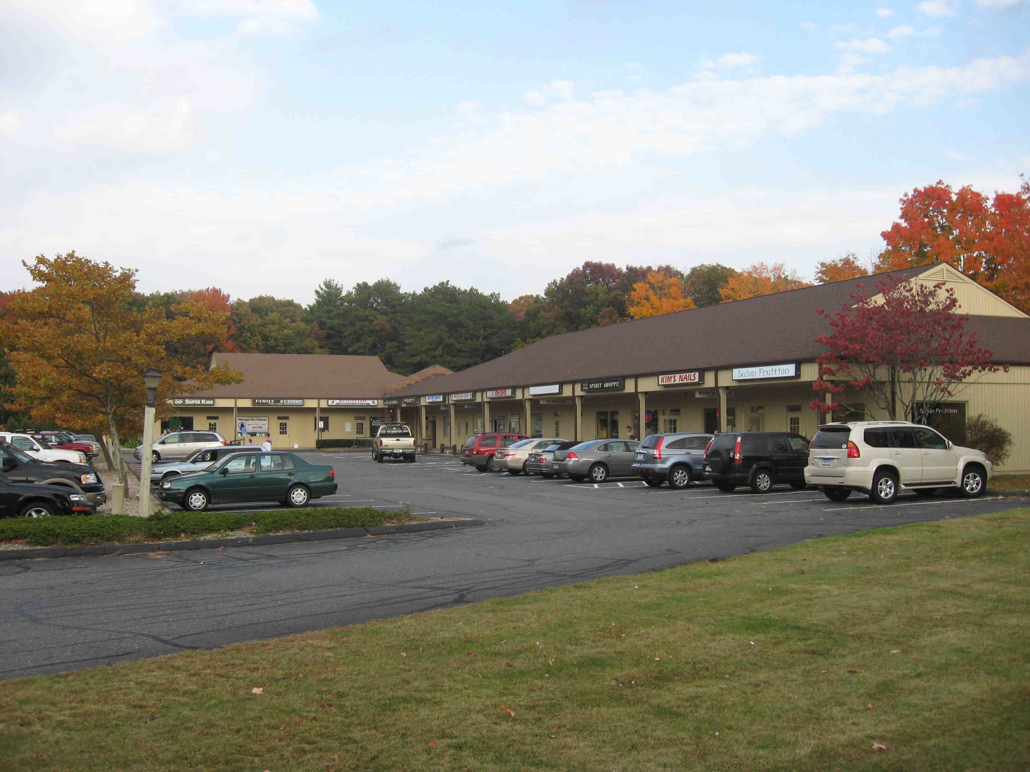 2249 New London Tpke, South Glastonbury, CT for sale Primary Photo- Image 1 of 1