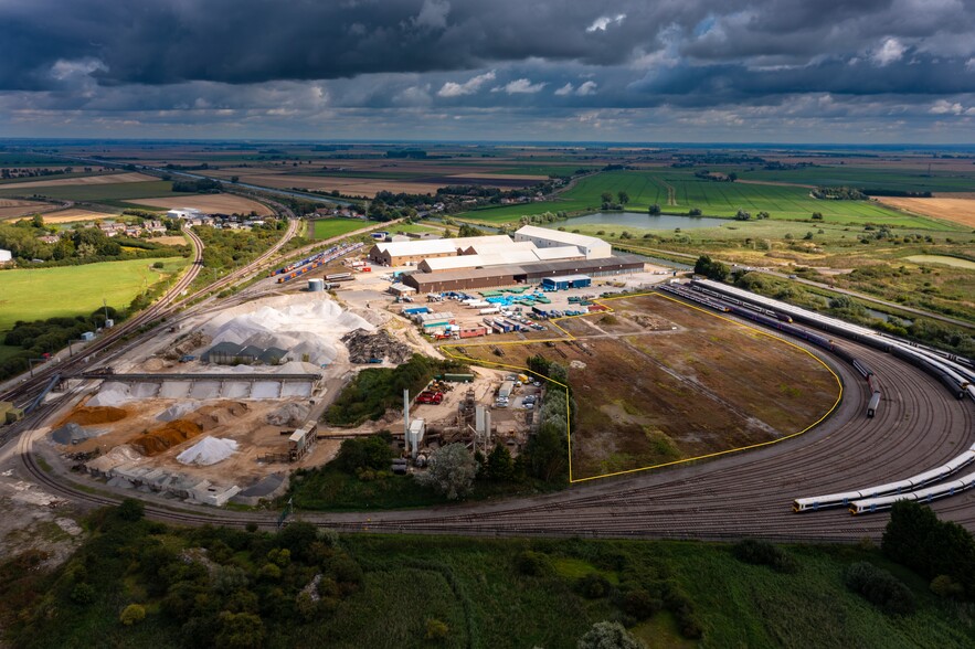 Adelaide Park, Road and Rail Distribution Cen, Ely for lease - Aerial - Image 2 of 4