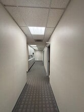923-931 Farmington Ave, Bristol, CT for lease Interior Photo- Image 1 of 20