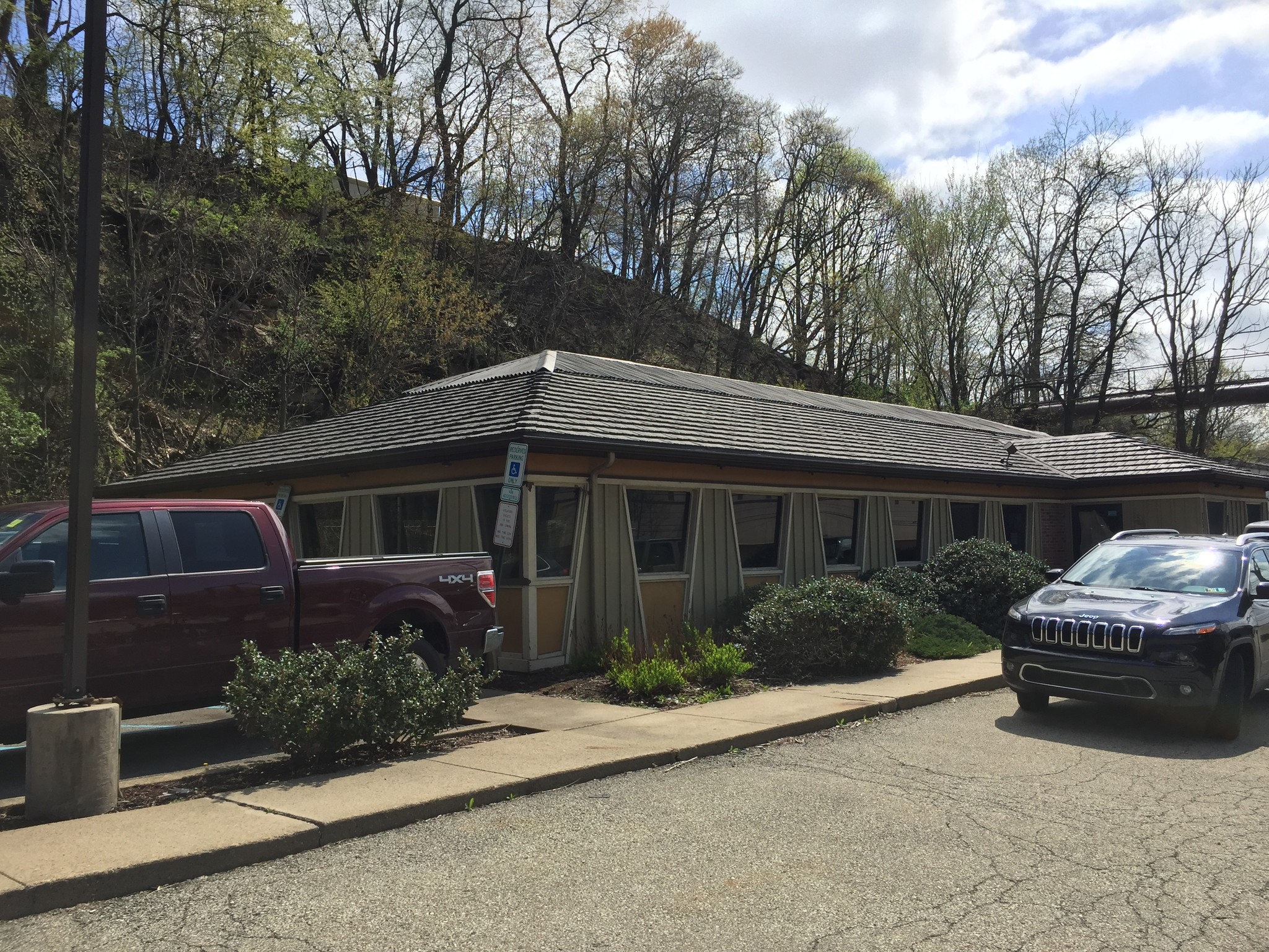 7520 Mcknight Rd, Pittsburgh, PA for sale Building Photo- Image 1 of 1