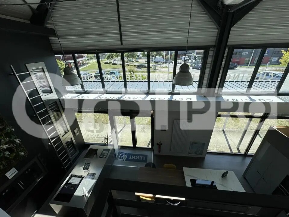 Retail in Guérande for lease Interior Photo- Image 1 of 6