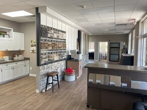 802 N Cumberland St, Lebanon, TN for lease Interior Photo- Image 1 of 12