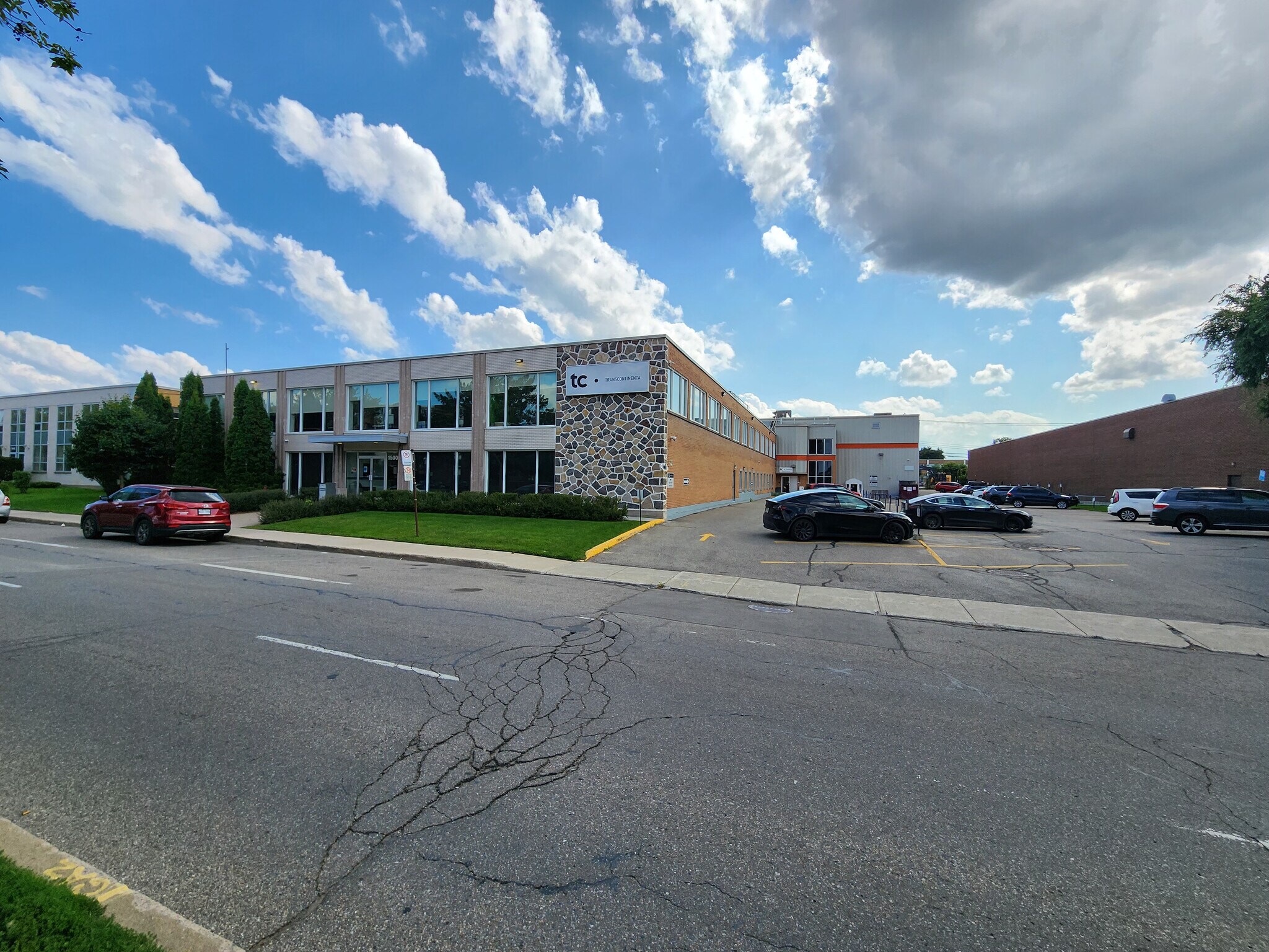 1500 Boul Jules-Poitras, Montréal, QC for sale Building Photo- Image 1 of 1