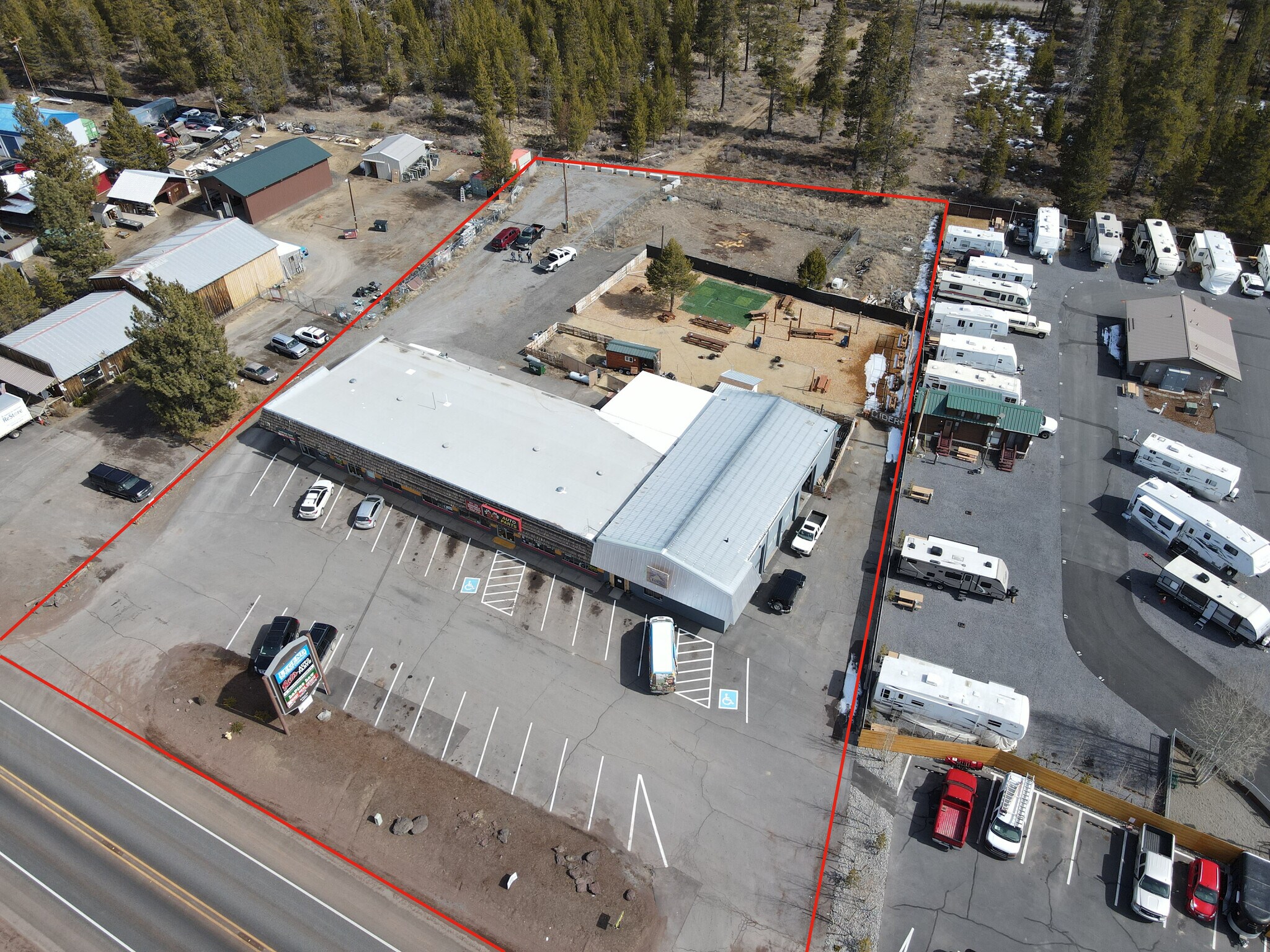 52670-52676 Highway 97, La Pine, OR for sale Building Photo- Image 1 of 1