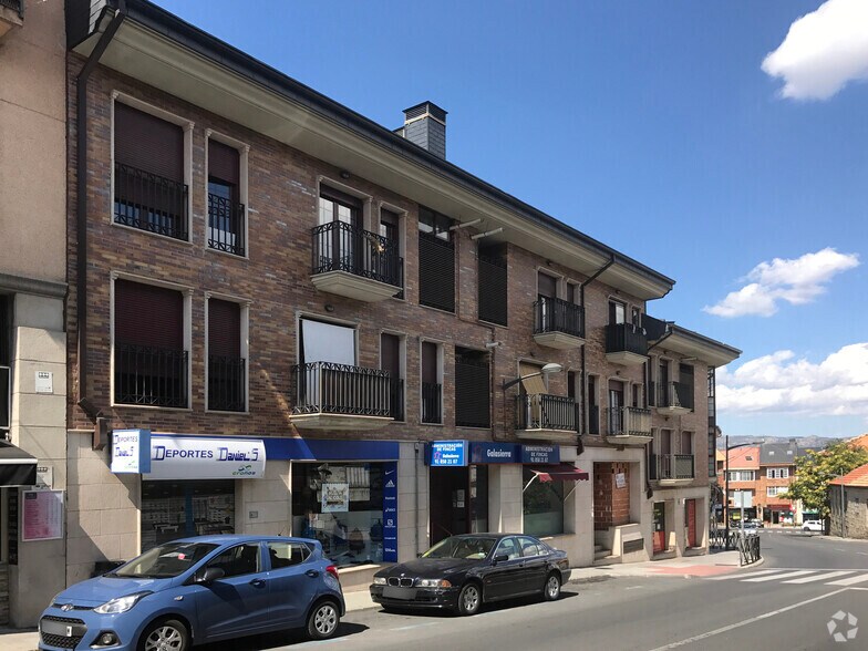Retail in Galapagar, Madrid for lease - Building Photo - Image 2 of 2