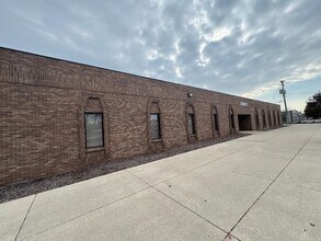 23933 Allen Rd, Trenton, MI for lease Building Photo- Image 1 of 11