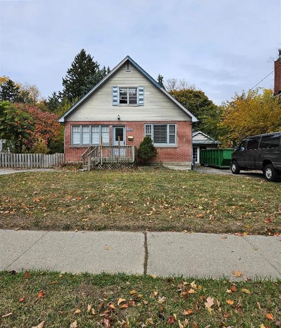 1154 Queens Blvd, Kitchener, ON for sale Primary Photo- Image 1 of 8