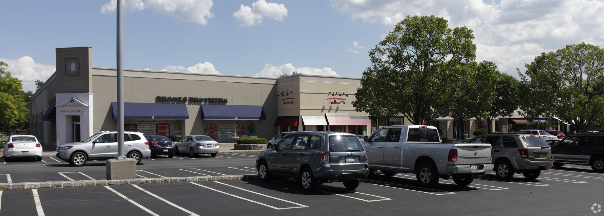 700 Post Rd, Scarsdale, NY 10583 - Vernon Hills Shopping Center | LoopNet