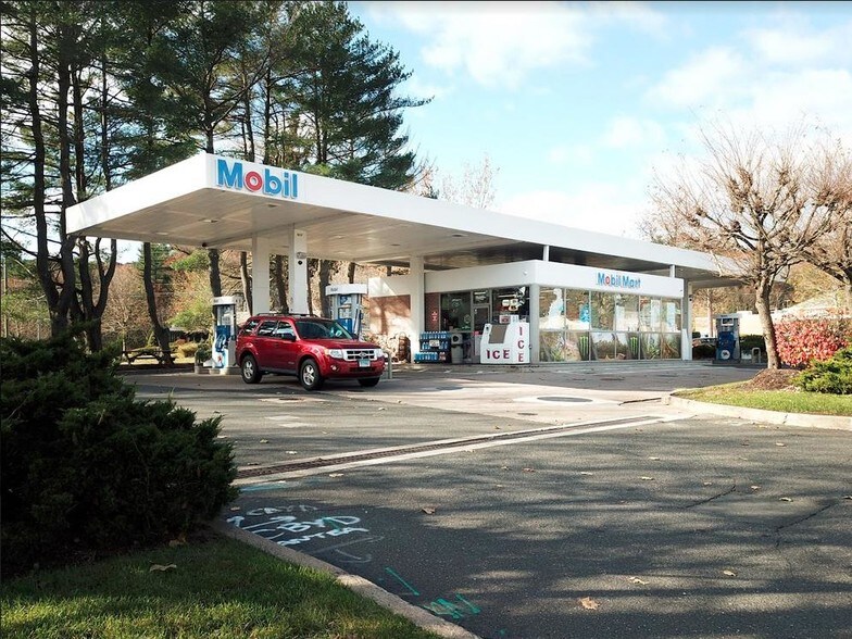 411 W Main St Avon Ct 06001 Service Station Property For Sale