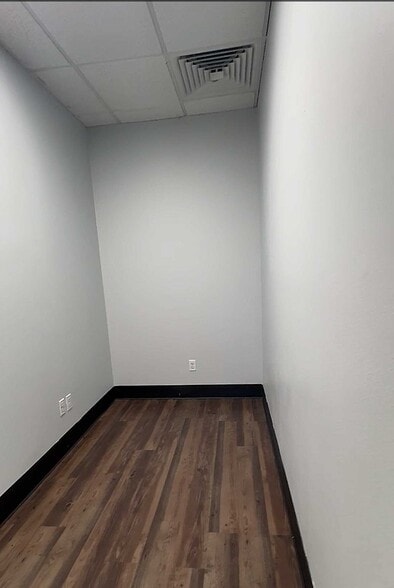 1470 First Colony Blvd, Sugar Land, TX for lease - Building Photo - Image 3 of 9