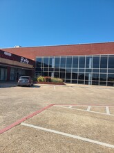 111 S Cedar Ridge Dr, Duncanville, TX for lease Building Photo- Image 2 of 7