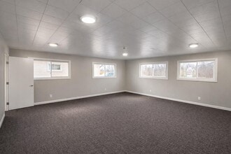 29539 Jefferson Ave, Rockwood, MI for lease Interior Photo- Image 1 of 2