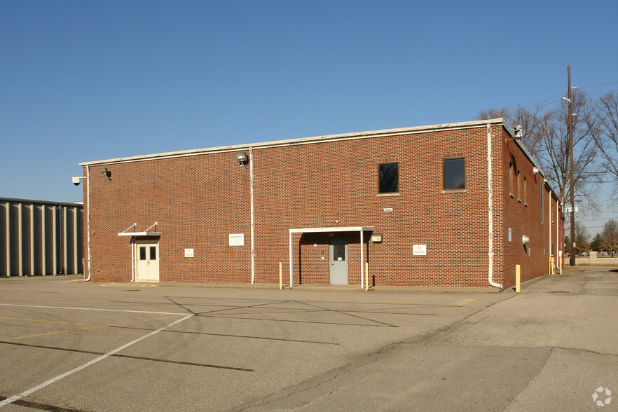 730 Locust Ln, Louisville, KY for sale - Building Photo - Image 2 of 3