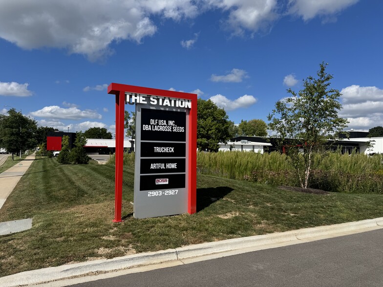 2919 Packers Ave, Madison, WI for lease - Building Photo - Image 3 of 13