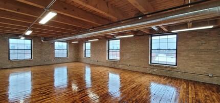 1100 W Cermak Rd, Chicago, IL for lease Interior Photo- Image 2 of 3