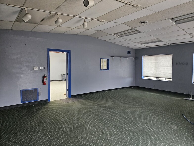 202 Airpark Dr, Fort Collins, CO for lease - Building Photo - Image 3 of 13