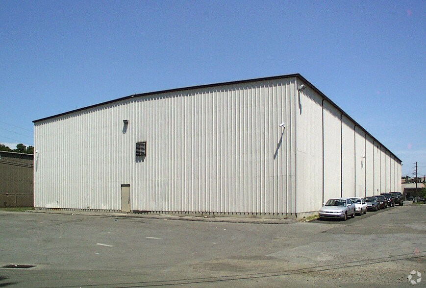 56 Viaduct Rd, Stamford, CT for lease - Building Photo - Image 2 of 3