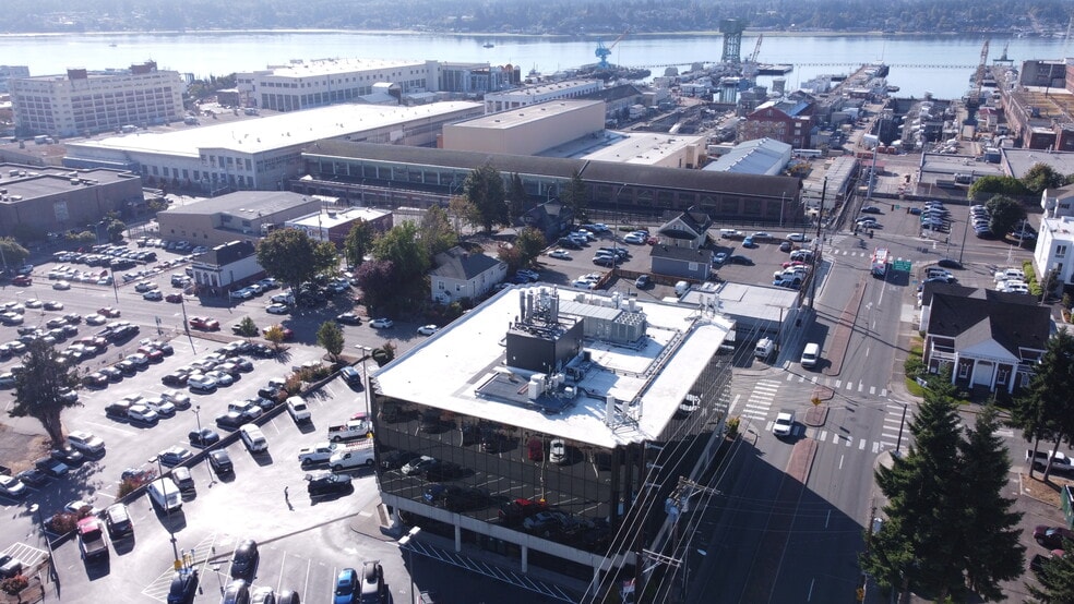 400 Warren Ave, Bremerton, WA for sale - Building Photo - Image 1 of 8