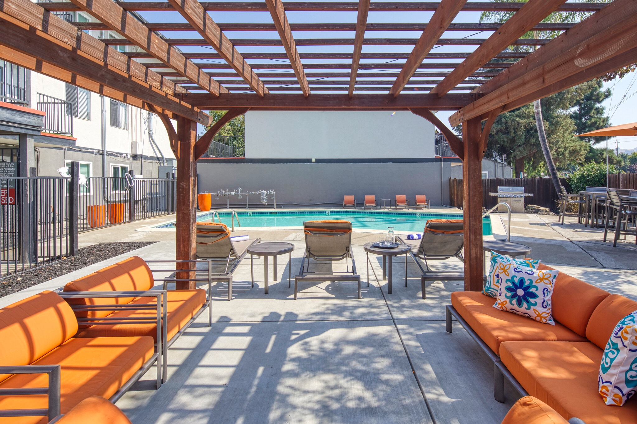 20 Harder Rd, Hayward, CA 94544 Solis Garden Apartments