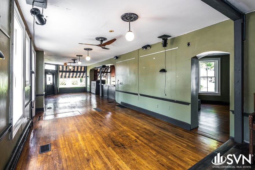 343 E High St, Lexington, KY for lease - Building Photo - Image 3 of 9