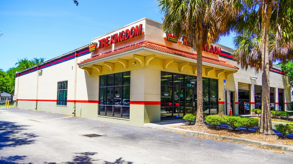 1485 E Mitchell Hammock Rd Oviedo - 1485 E Mitchell Hammock Rd Oviedo FL Building Photo 1 Large 