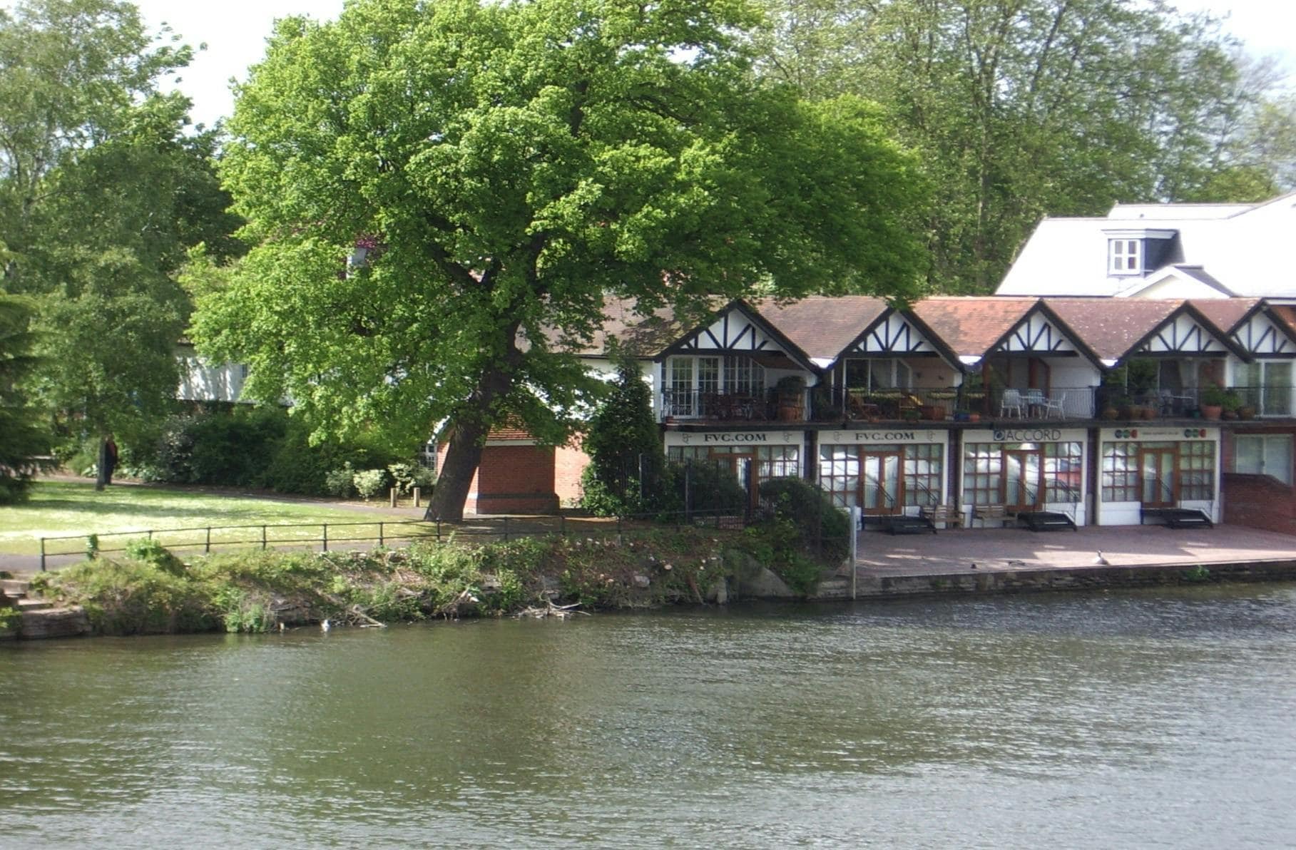 Ray Mead Rd, Maidenhead for lease Building Photo- Image 1 of 7