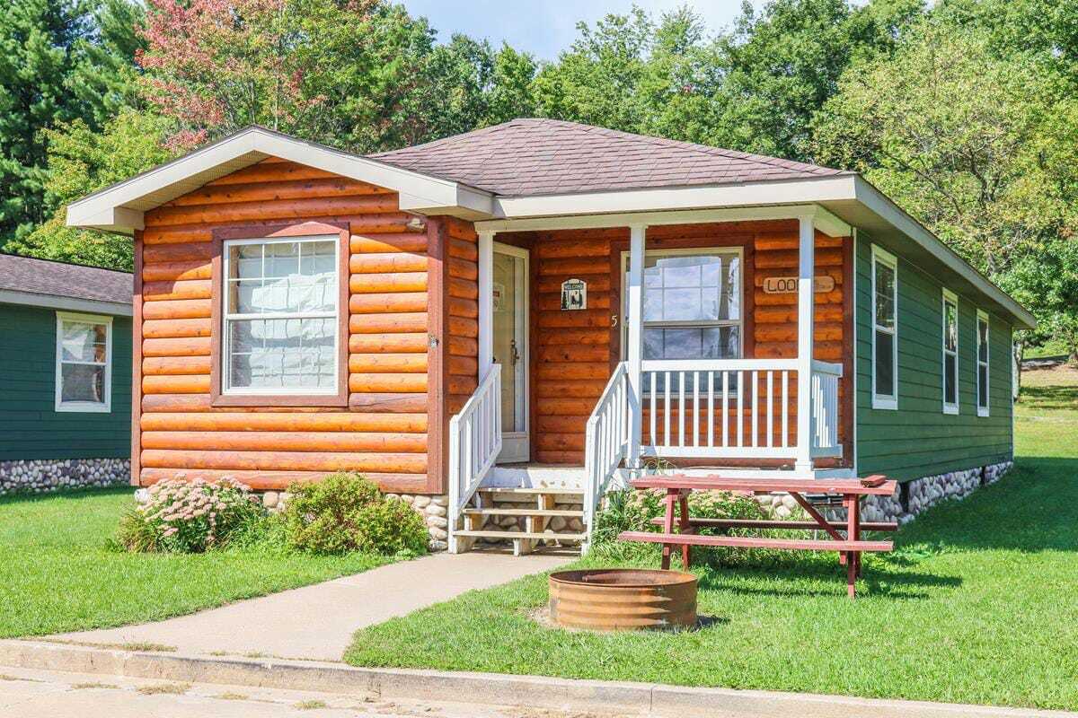 N1035 Riviera Ave, Neillsville, WI 54456