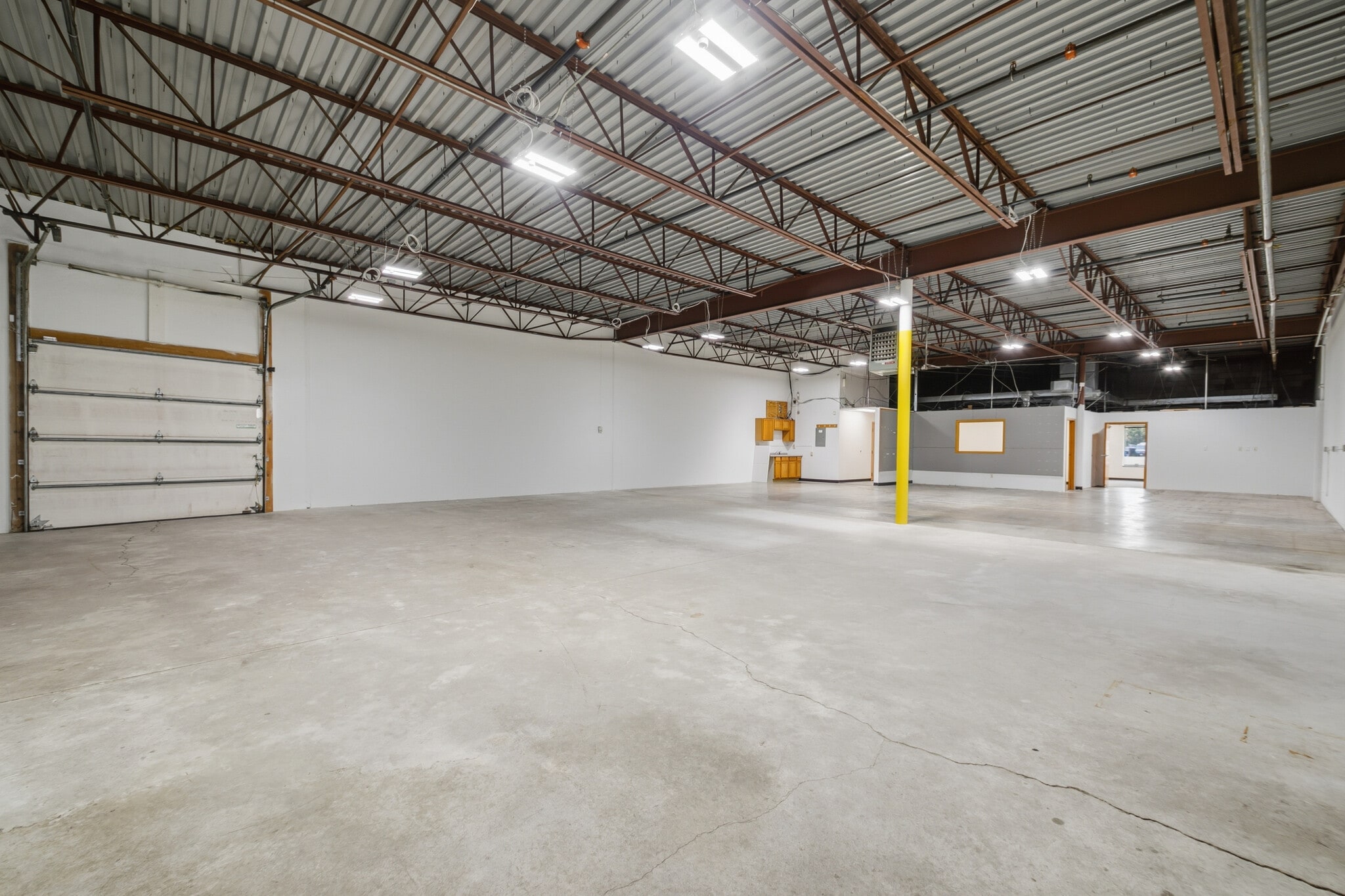 7850-7890 12th Ave S, Bloomington, MN for lease Interior Photo- Image 1 of 8