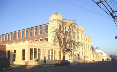 113 East Main Ave, Myerstown, PA for sale Primary Photo- Image 1 of 1