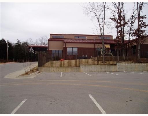 2828 Crossover Rd, Fayetteville, AR for sale - Primary Photo - Image 1 of 1