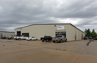 3904 W Kelley Ave, Springdale AR - Warehouse