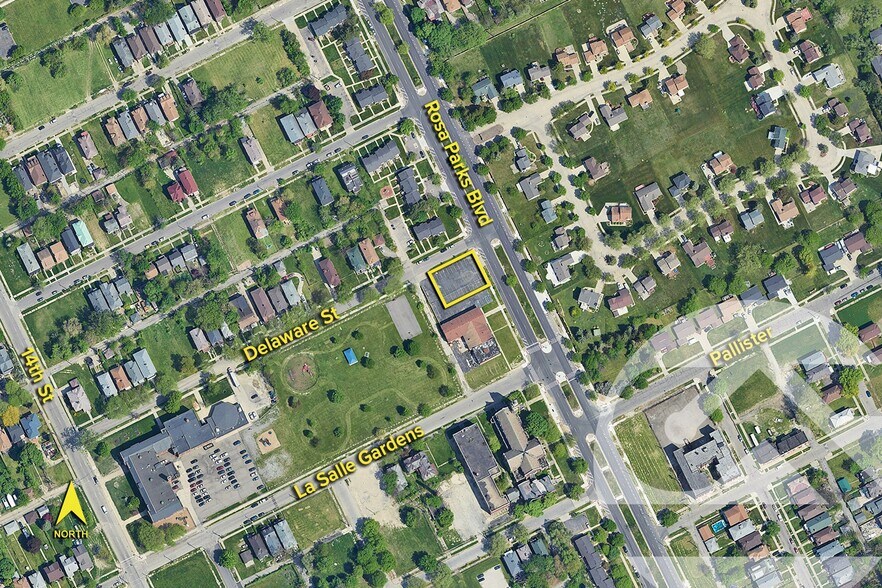 7759 Rosa Parks Blvd, Detroit, MI for sale - Building Photo - Image 1 of 1