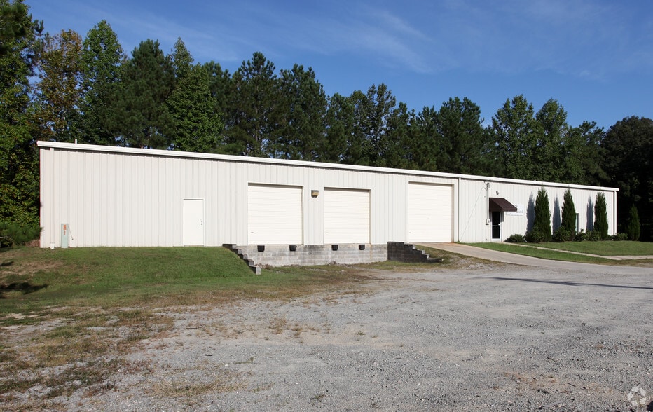 39 English Rd, Rocky Mount, NC for lease - Building Photo - Image 2 of 4