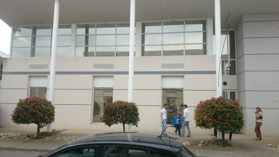 Office in Avignon for lease - Building Photo - Image 1 of 5