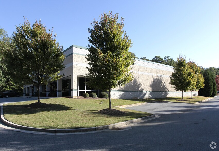 3469 Buffington Ctr, Atlanta, GA for lease - Building Photo - Image 1 of 10
