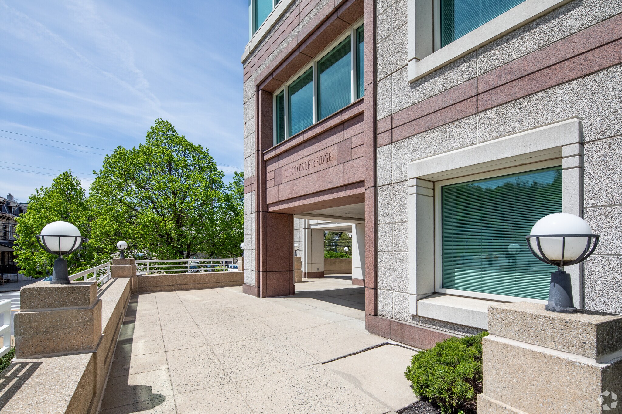 100 Front St, West Conshohocken, PA 19428 One Tower Bridge