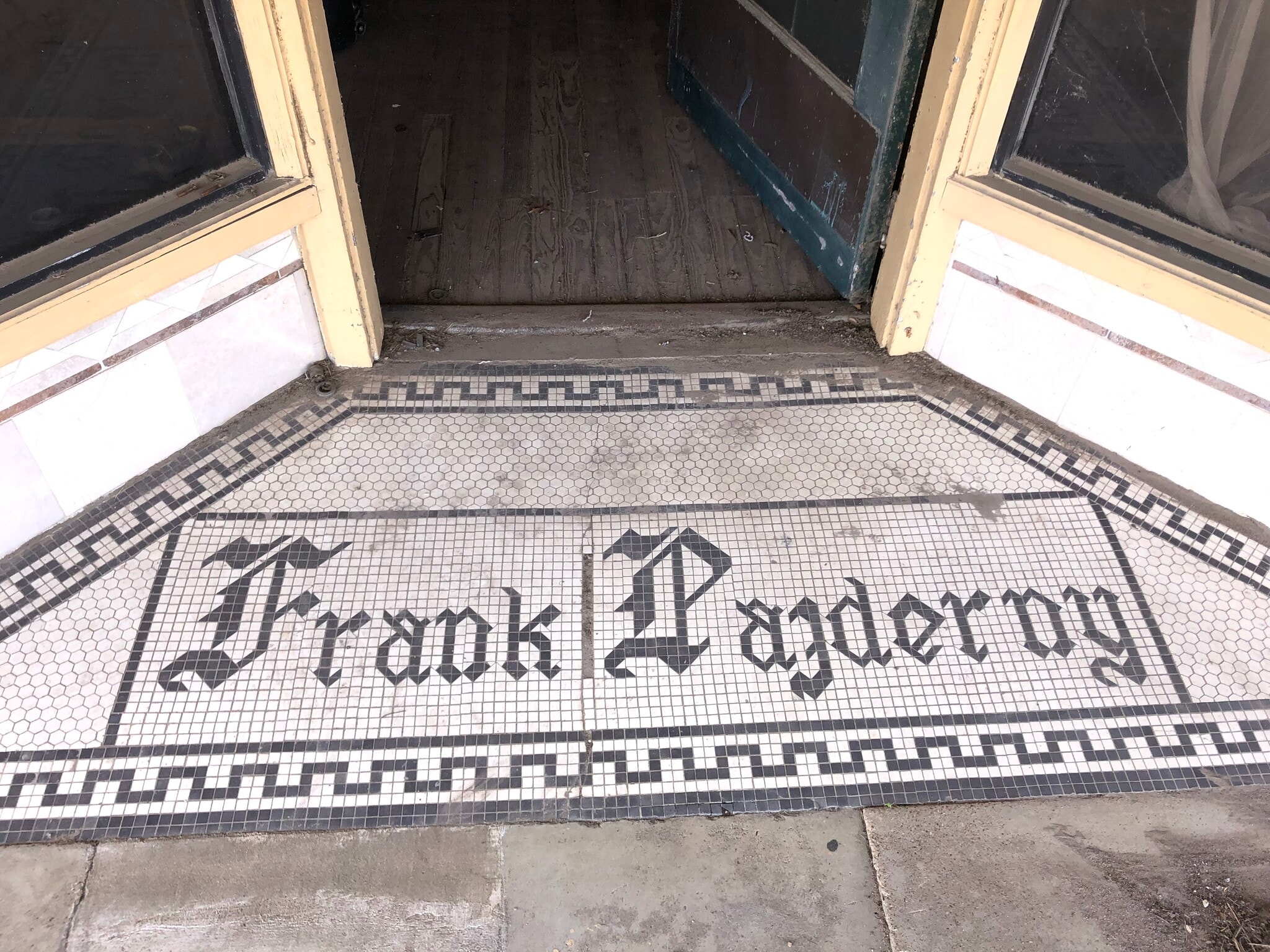 6321 Commerce St, Wallis, TX for lease Building Photo- Image 1 of 6