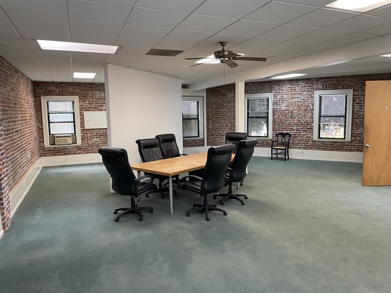 535-539 Broadway St, San Francisco, CA for lease - Building Photo - Image 3 of 6