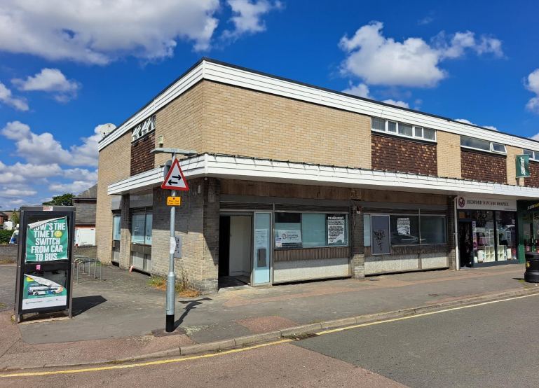 213-215 Bedford Rd, Bedford for lease Building Photo- Image 1 of 1